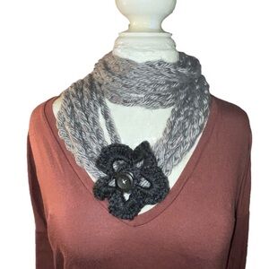 Vintage crochet scarf 6 strands of woven yarn woven into 1 unique crochet flower